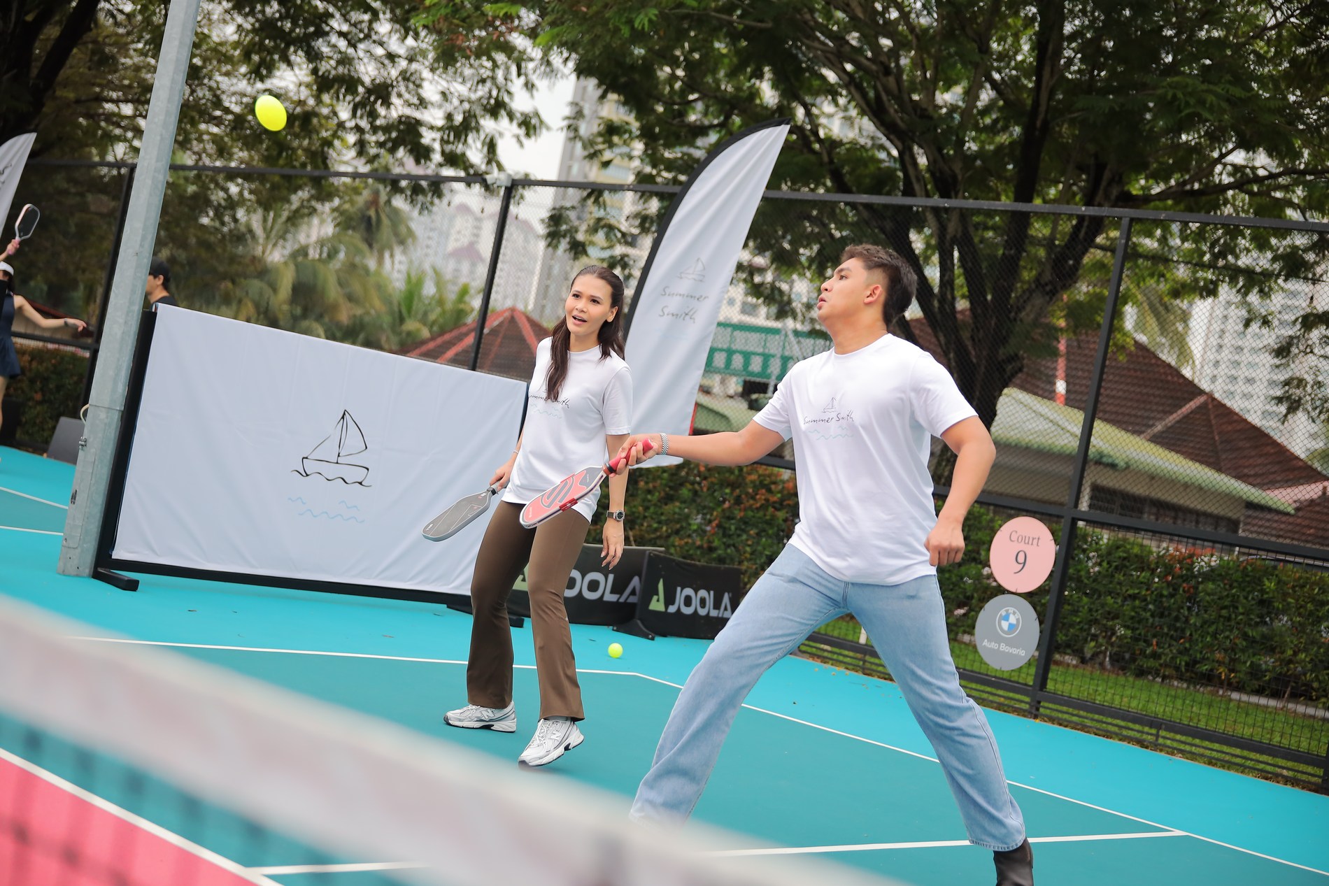 A rally at the net