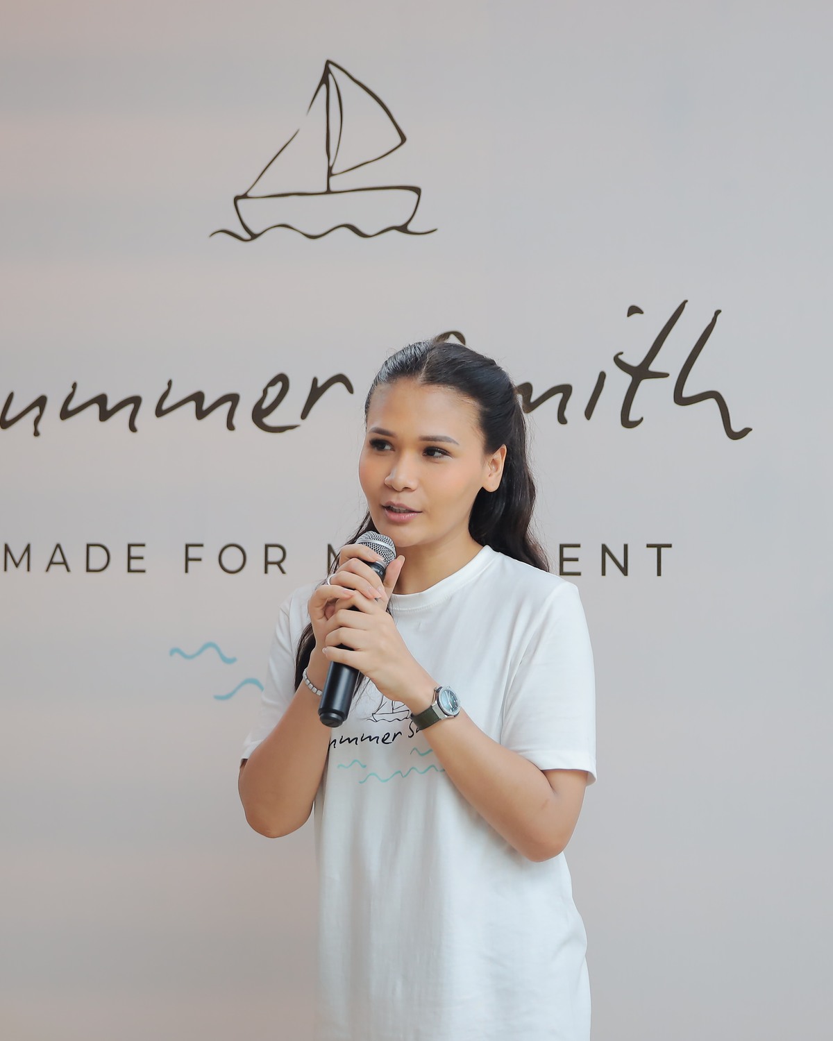 Nina, on the mic